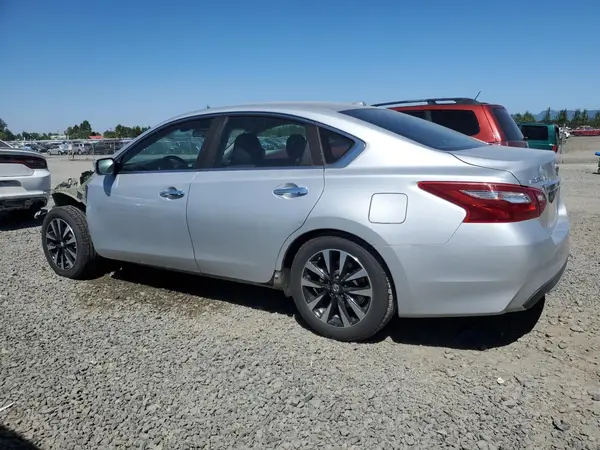 1N4AL3APXJC262512 2018 NISSAN ALTIMA - Image 2