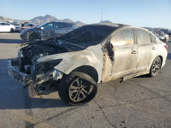 1N4AL3APXJC262672 2018 NISSAN ALTIMA - Image 1