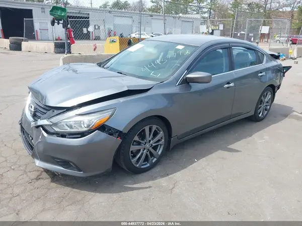 1N4AL3APXJC265264 2018 NISSAN ALTIMA - Image 2