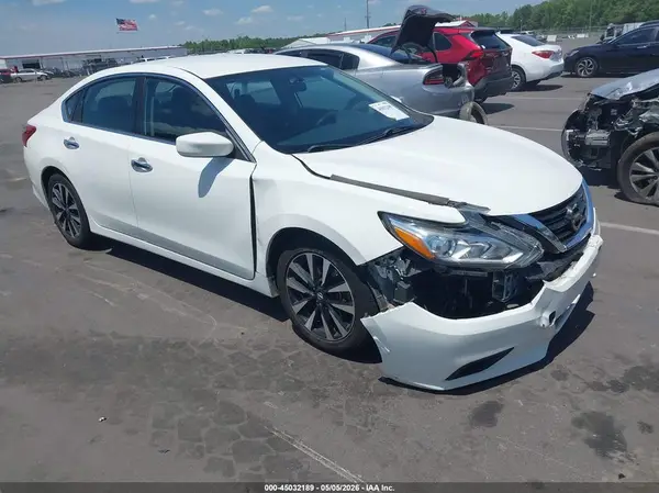 1N4AL3APXJC266396 2018 NISSAN ALTIMA - Image 1