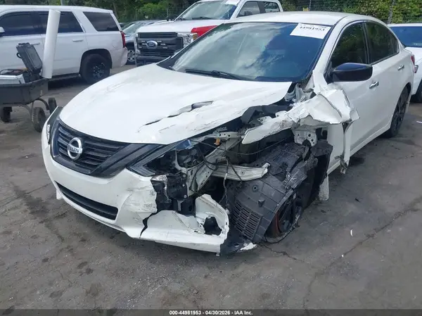 1N4AL3APXJC266558 2018 NISSAN ALTIMA - Image 2