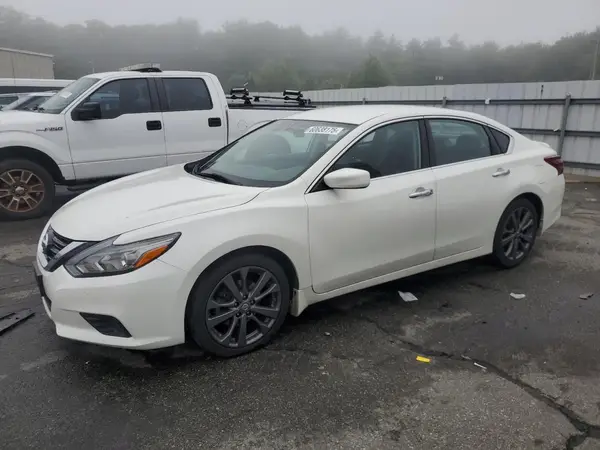 1N4AL3APXJC268214 2018 NISSAN ALTIMA - Image 1