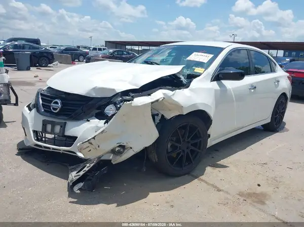 1N4AL3APXJC268441 2018 NISSAN ALTIMA - Image 2