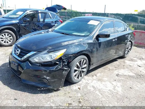 1N4AL3APXJC269055 2018 NISSAN ALTIMA - Image 2