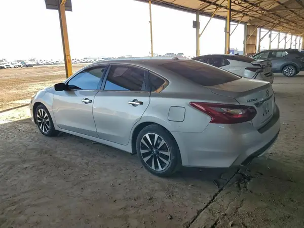 1N4AL3APXJC269427 2018 NISSAN ALTIMA - Image 2