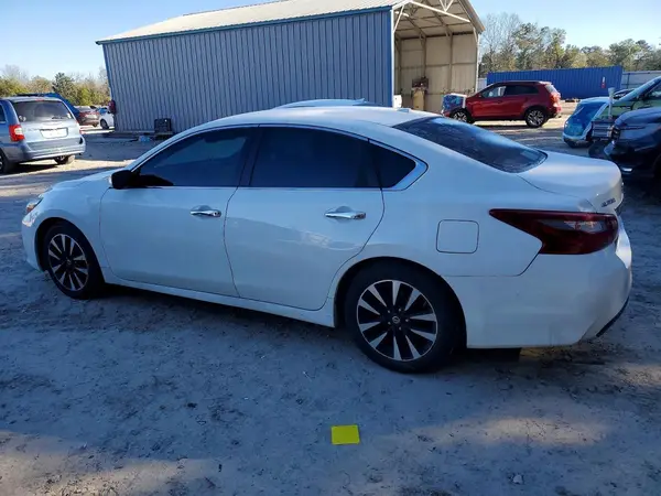 1N4AL3APXJC269878 2018 NISSAN ALTIMA - Image 2