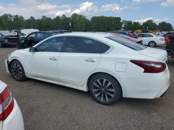 1N4AL3APXJC269895 2018 NISSAN ALTIMA - Image 2