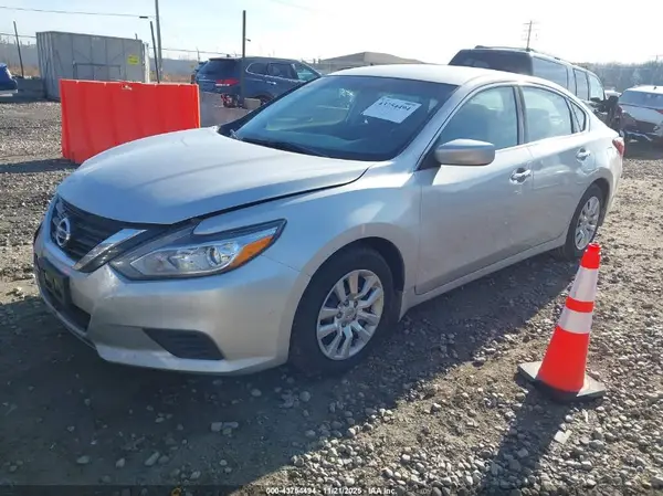 1N4AL3APXJC271601 2018 NISSAN ALTIMA - Image 2