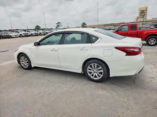 1N4AL3APXJC274529 2018 NISSAN ALTIMA - Image 2