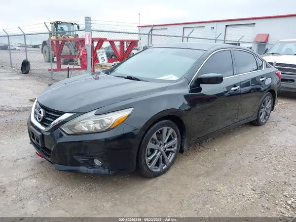 1N4AL3APXJC275292 2018 NISSAN ALTIMA - Image 2