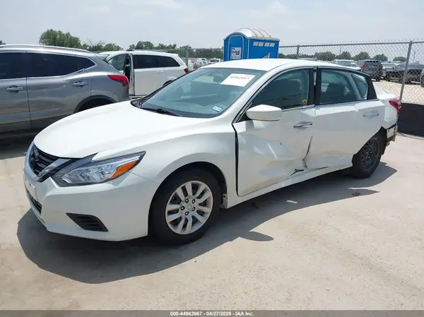 1N4AL3APXJC279973 2018 NISSAN ALTIMA - Image 2