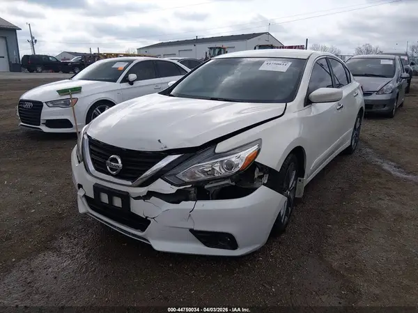 1N4AL3APXJC280024 2018 NISSAN ALTIMA - Image 2