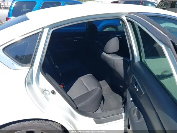 1N4AL3APXJC281447 2018 NISSAN ALTIMA - Image 8