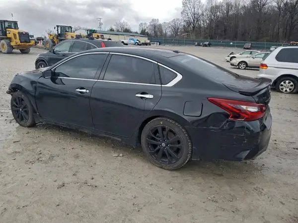 1N4AL3APXJC282551 2018 NISSAN ALTIMA - Image 2