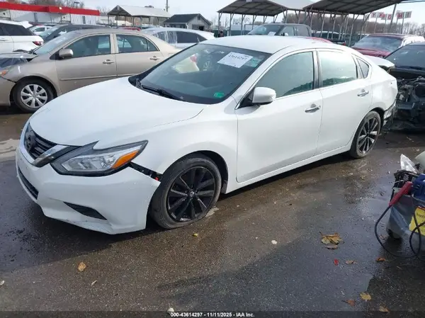 1N4AL3APXJC283554 2018 NISSAN ALTIMA - Image 2