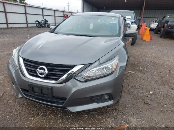 1N4AL3APXJC285515 2018 NISSAN ALTIMA - Image 2