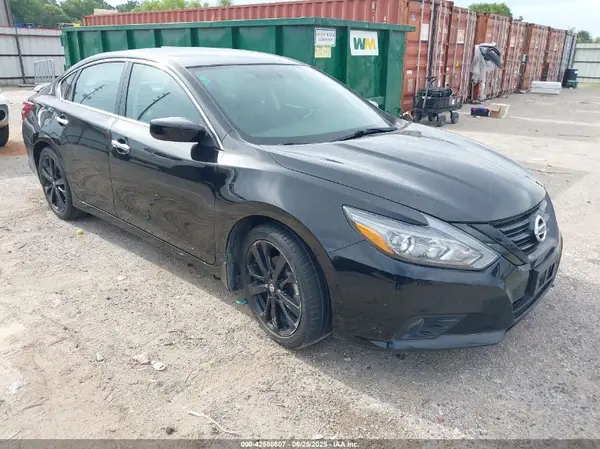 1N4AL3APXJC286339 2018 NISSAN ALTIMA - Image 1
