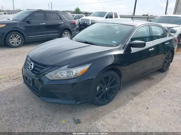 1N4AL3APXJC286339 2018 NISSAN ALTIMA - Image 2