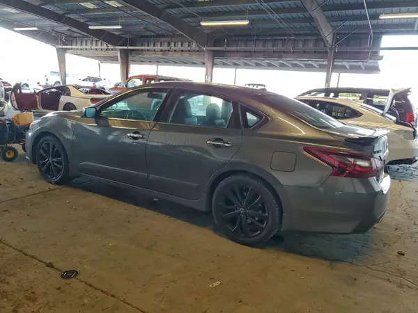 1N4AL3APXJC287314 2018 NISSAN ALTIMA - Image 2
