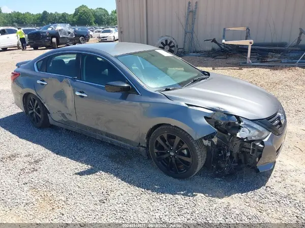 1N4AL3APXJC290018 2018 NISSAN ALTIMA - Image 1