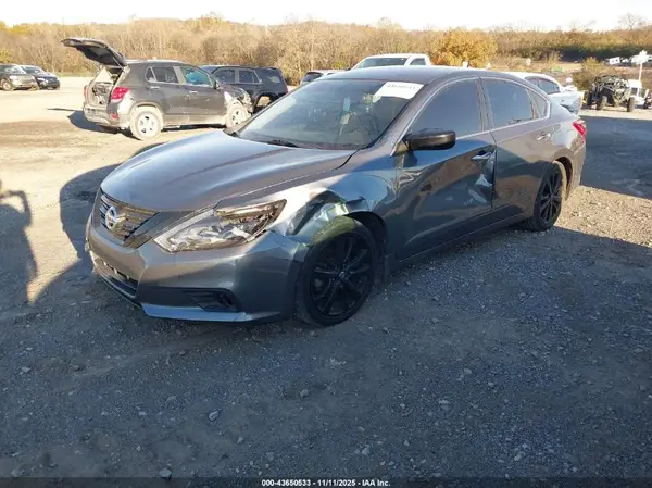 1N4AL3APXJC290696 2018 NISSAN ALTIMA - Image 2