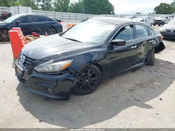 1N4AL3APXJC291332 2018 NISSAN ALTIMA - Image 2