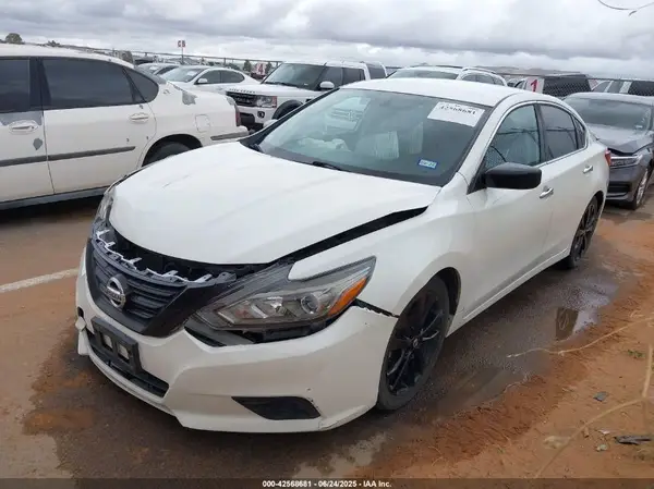 1N4AL3APXJC292853 2018 NISSAN ALTIMA - Image 2