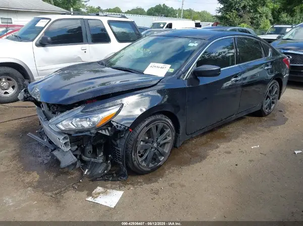 1N4AL3APXJC293811 2018 NISSAN ALTIMA - Image 2