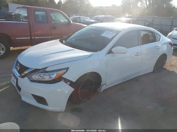 1N4AL3APXJC294229 2018 NISSAN ALTIMA - Image 2