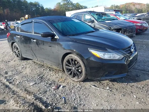 1N4AL3APXJC295168 2018 NISSAN ALTIMA - Image 1