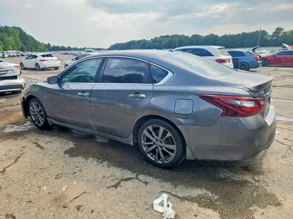 1N4AL3APXJC295784 2018 NISSAN ALTIMA - Image 2