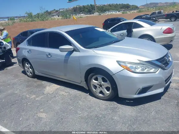 1N4AL3APXJC296840 2018 NISSAN ALTIMA - Image 1