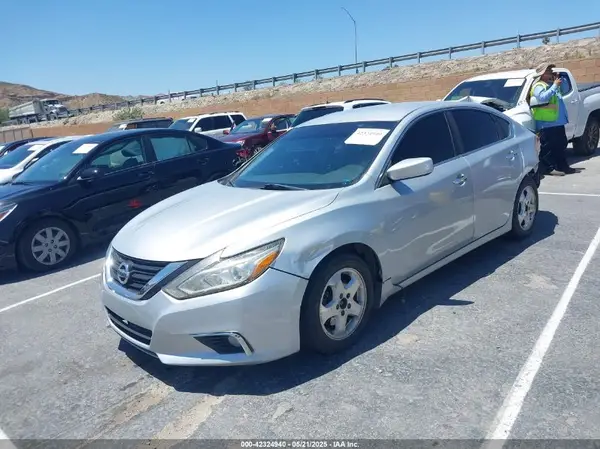 1N4AL3APXJC296840 2018 NISSAN ALTIMA - Image 2