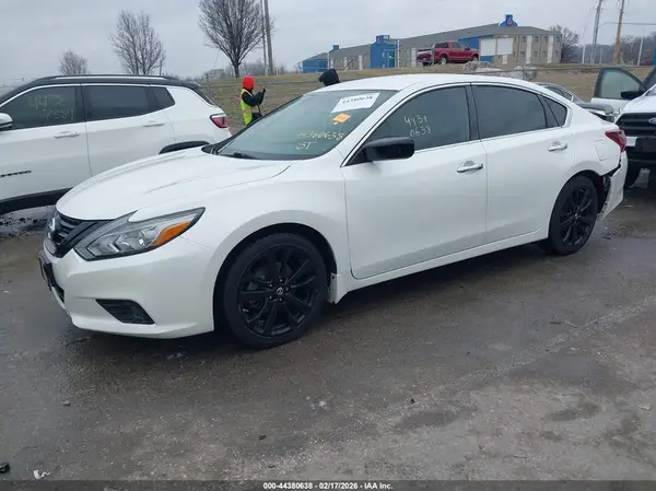 1N4AL3APXJC298605 2018 NISSAN ALTIMA - Image 2
