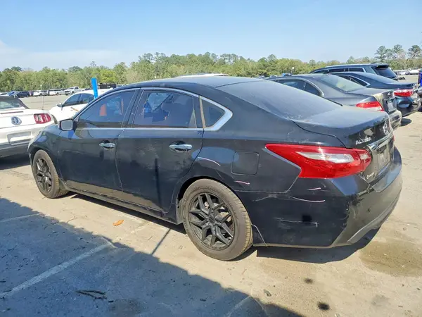 1N4AL3APXJC477775 2018 NISSAN ALTIMA - Image 2