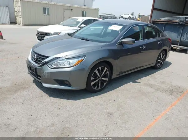 1N4AL3APXJC478408 2018 NISSAN ALTIMA - Image 2