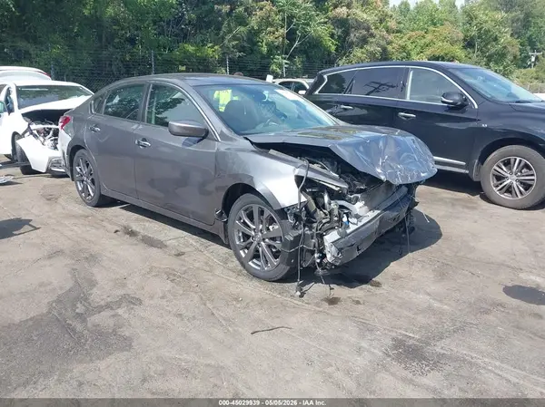 1N4AL3APXJC479848 2018 NISSAN ALTIMA - Image 1