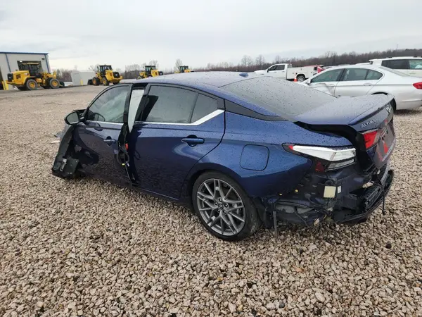 1N4AL4CV0PN377859 2023 NISSAN ALTIMA - Image 2