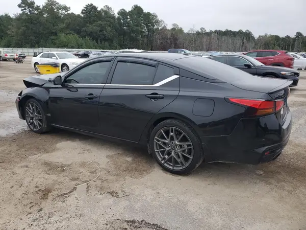 1N4AL4CV0RN330219 2024 NISSAN ALTIMA - Image 2