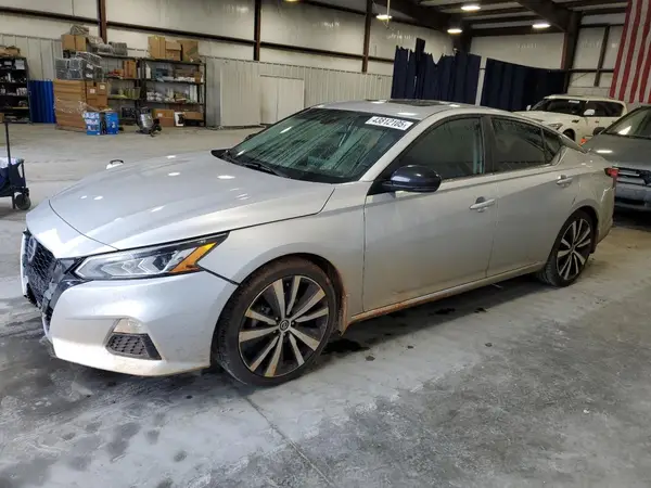 1N4AL4CV1LC136723 2020 NISSAN ALTIMA - Image 1
