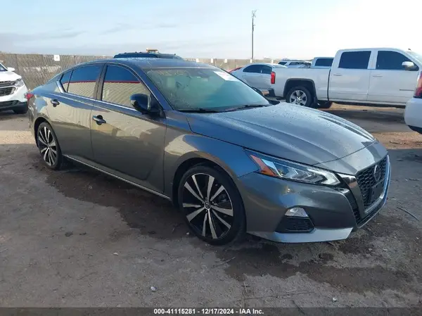1N4AL4CV1NN369055 2022 NISSAN ALTIMA - Image 1