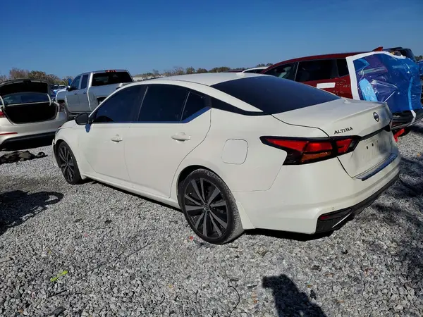 1N4AL4CV2MN357141 2021 NISSAN ALTIMA - Image 2