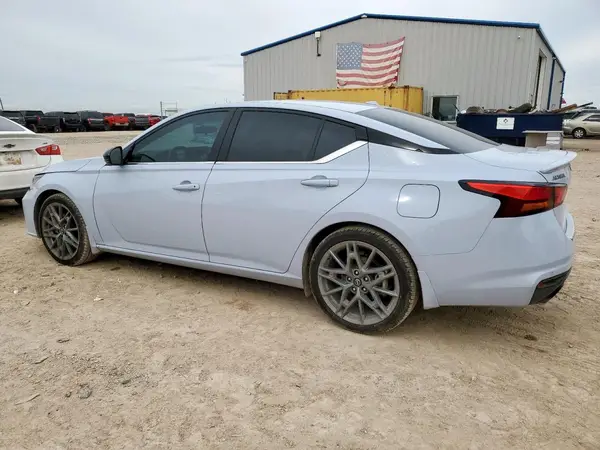 1N4AL4CV2PN318327 2023 NISSAN ALTIMA - Image 2