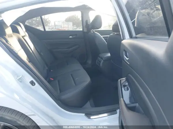 1N4AL4CV2RN407463 2024 NISSAN ALTIMA - Image 8