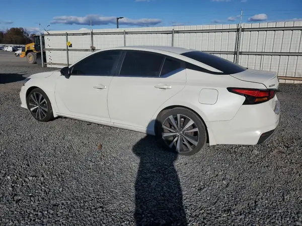 1N4AL4CV3MN303010 2021 NISSAN ALTIMA - Image 2