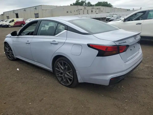1N4AL4CV3RN306822 2024 NISSAN ALTIMA - Image 2