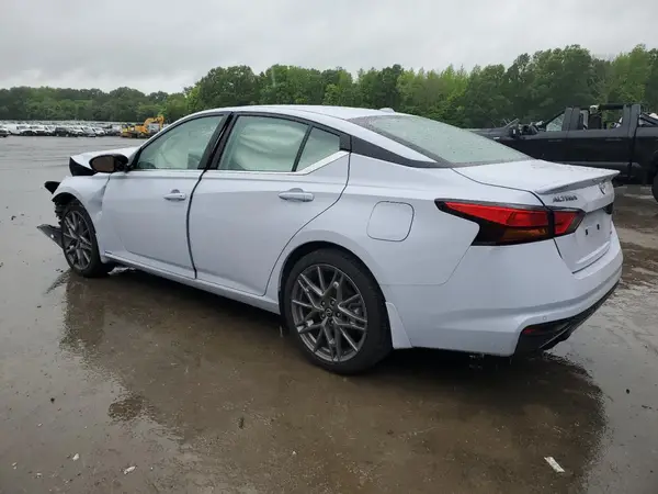 1N4AL4CV3RN384291 2024 NISSAN ALTIMA - Image 2