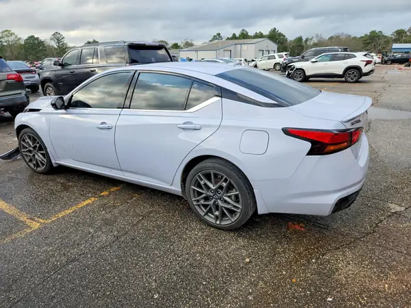 1N4AL4CV3RN397445 2024 NISSAN ALTIMA - Image 2