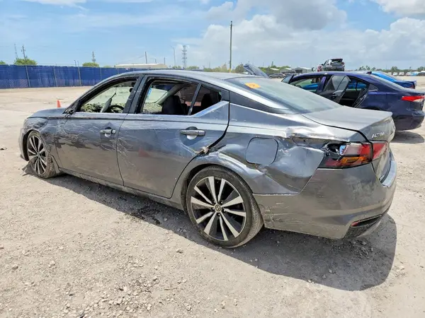 1N4AL4CV4MN300231 2021 NISSAN ALTIMA - Image 2