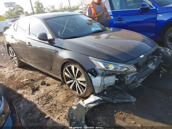 1N4AL4CV4NN323607 2022 NISSAN ALTIMA - Image 1